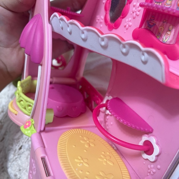 My Little Pony Fancy Fashions Boutique Ponyville - Picture 9 of 12